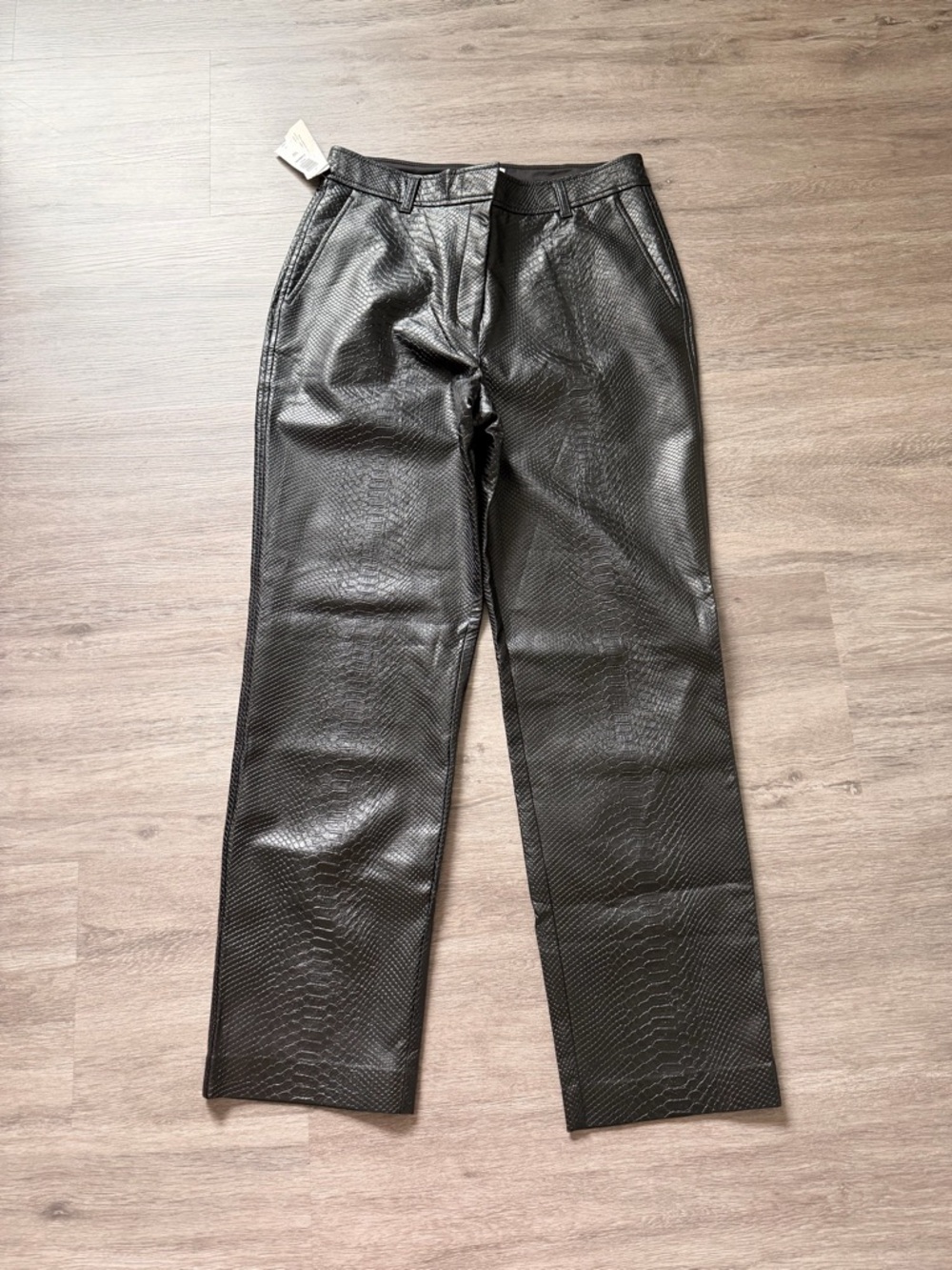 Aritzia Babaton pants